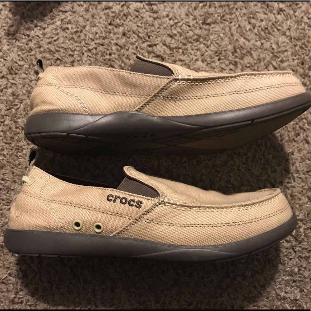 Men’s Crocs size 11